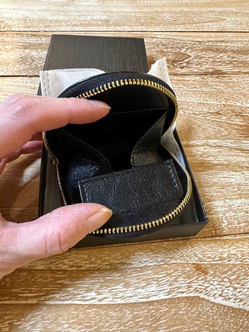 皇居　黒 レザー ケース 馬蹄型