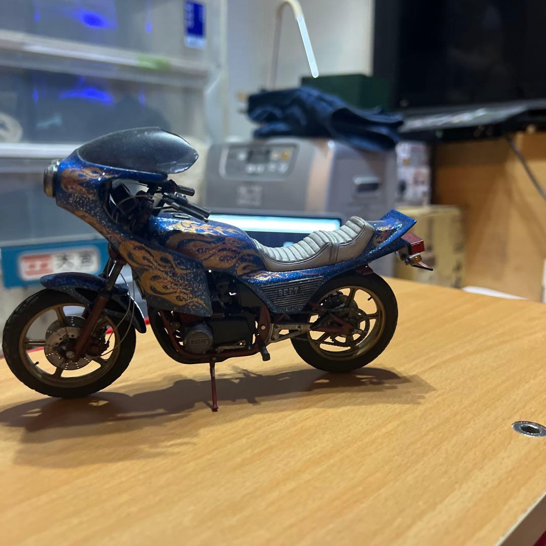 バイクモデル 青金デザイン