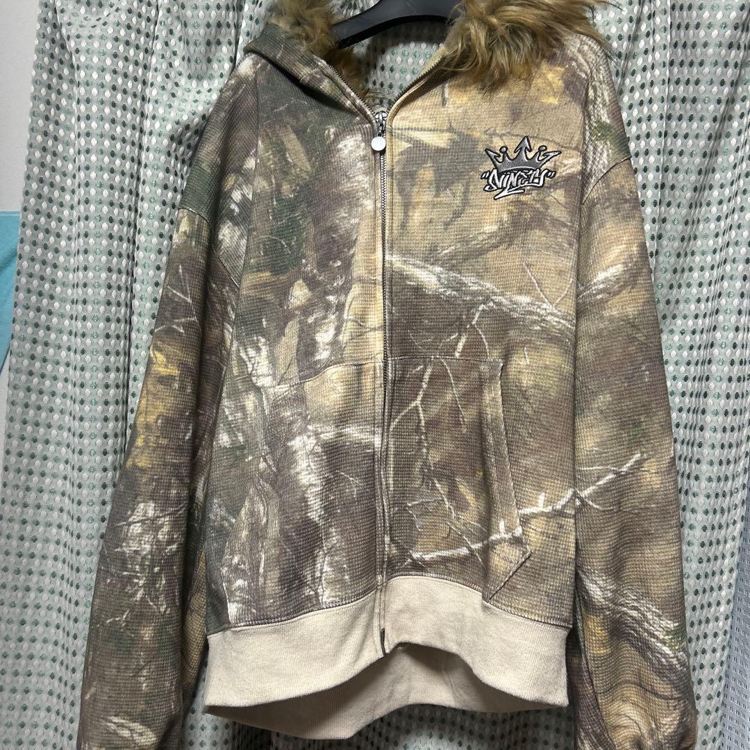 9090 リアルツリー ファー付きパーカー