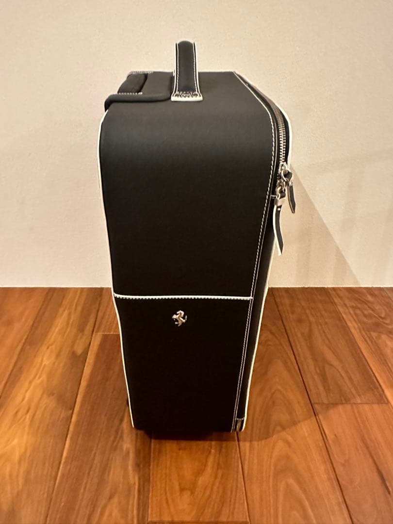 フェラーリ488spider 純正 革製キャリーバッグセット フェラーリ488