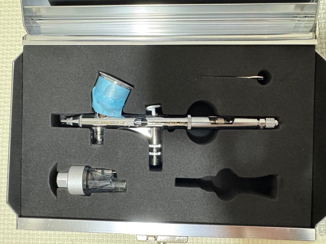 アネスト岩田 Custom Micron CM-C PLUS