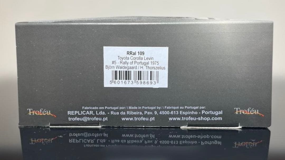 ミニカー1/43 トロフュー トヨタ カローラ レビン （TE27）150台限定