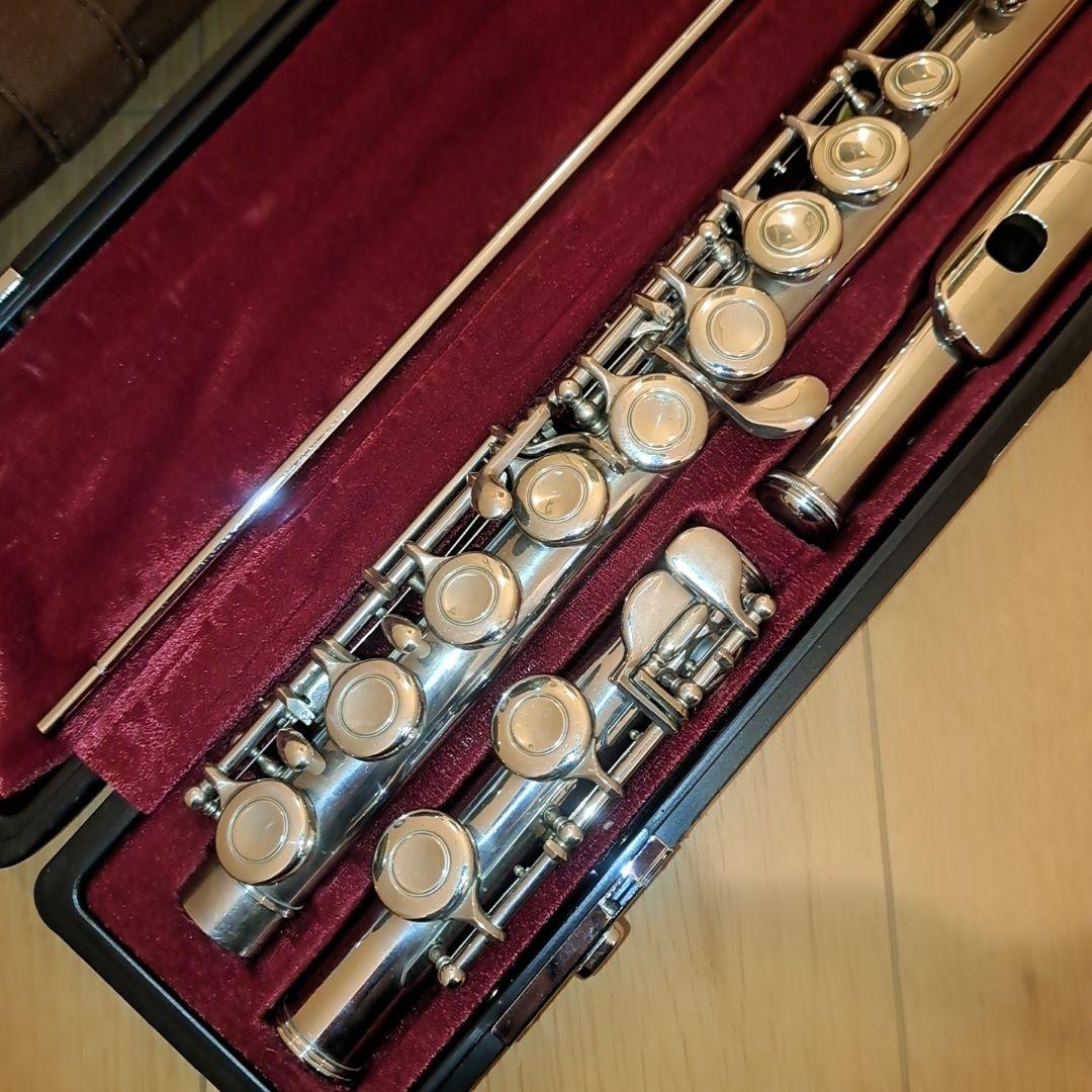 【極美品】YAMAHA ヤマハ フルート　YFL211 YFL-211鏡面仕上げ
