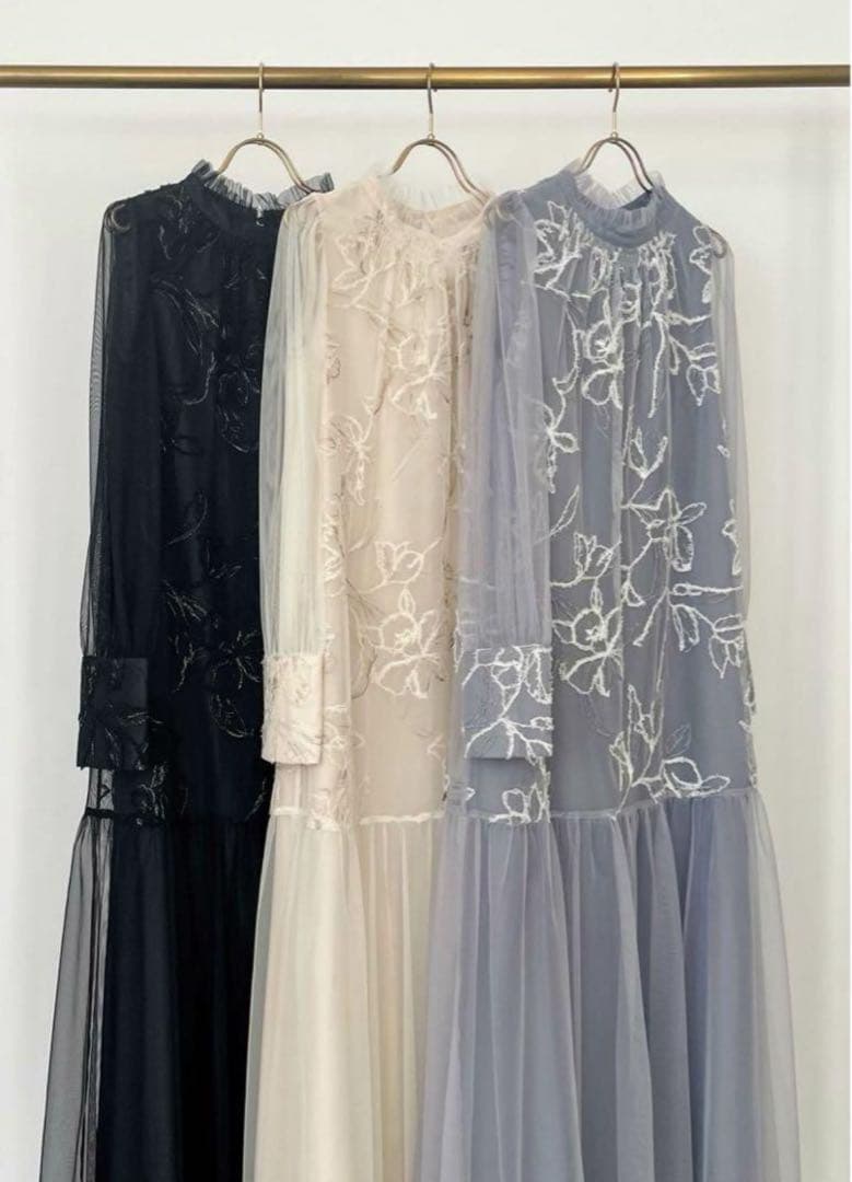 7☆新品☆La cadence フェザーフラワーチュールドレス M レディース