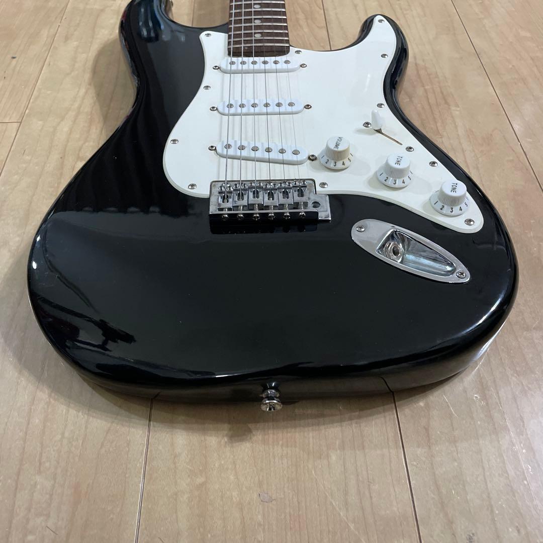 迅速な配送！安い！SX ストラトキャスタータイプ　弦高調整済み　です