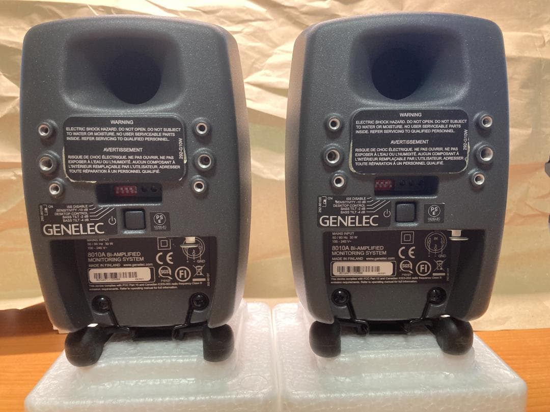 GENELEC 8010Aスタジオモニタースピーカー