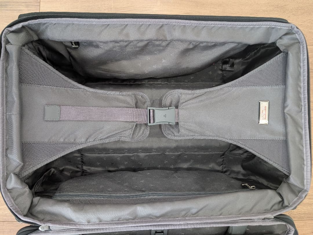 TUMIトゥミ キャリーケース ブラック 二輪キャスター 22020D4 出張