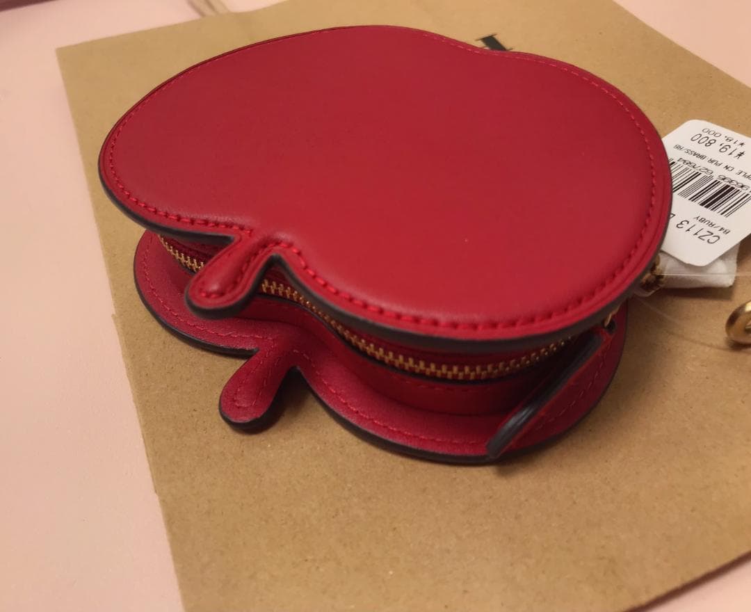 新品COACH アップル  パース