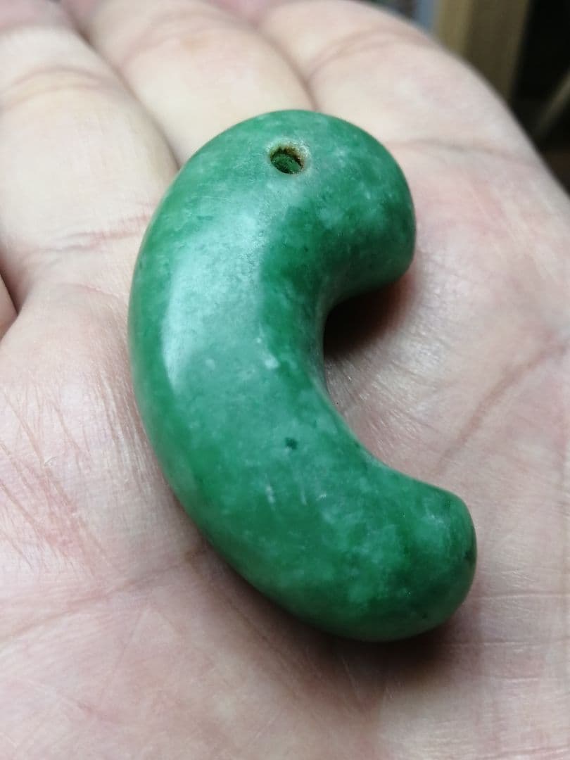 ★古墳期『糸魚川翡翠勾玉』出土品。4.90cm【超琅玕翡翠】最高峰の巨大勾玉です