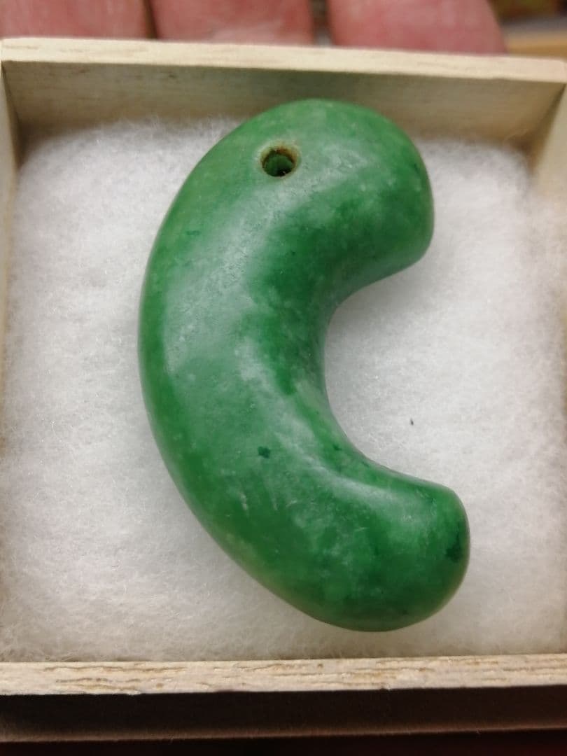 ★古墳期『糸魚川翡翠勾玉』出土品。4.90cm【超琅玕翡翠】最高峰の巨大勾玉です