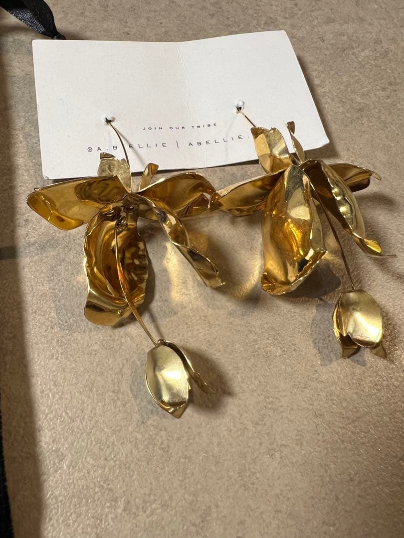 A.B.ELLIE (エイビーエリー) ピアス【お値下げ】 - メルカリ