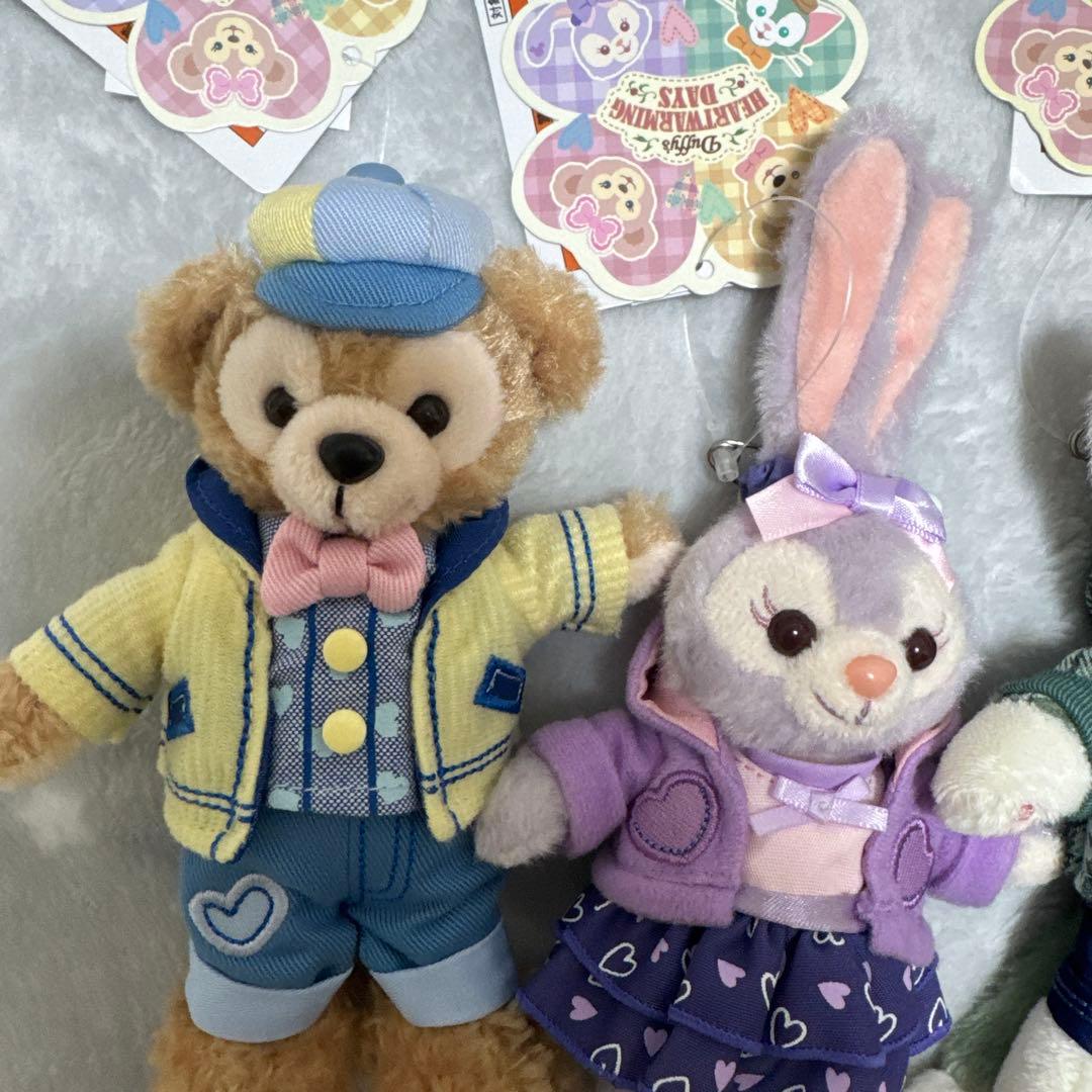 ダッフィーフレンズ　ハートウォーミングデイズ　ぬいぐるみバッジ