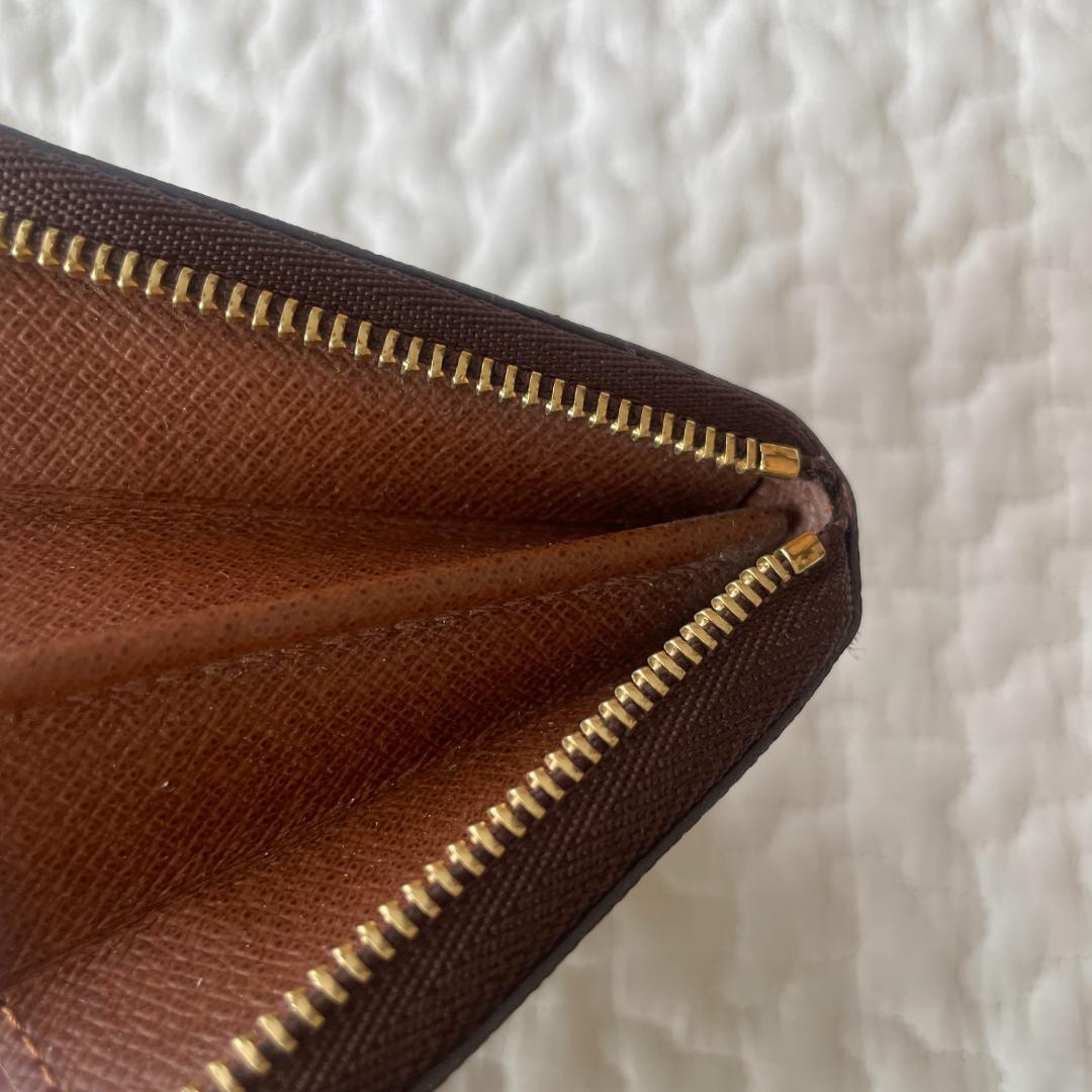 【美品】LOUIS VUITTON ジッピー パース