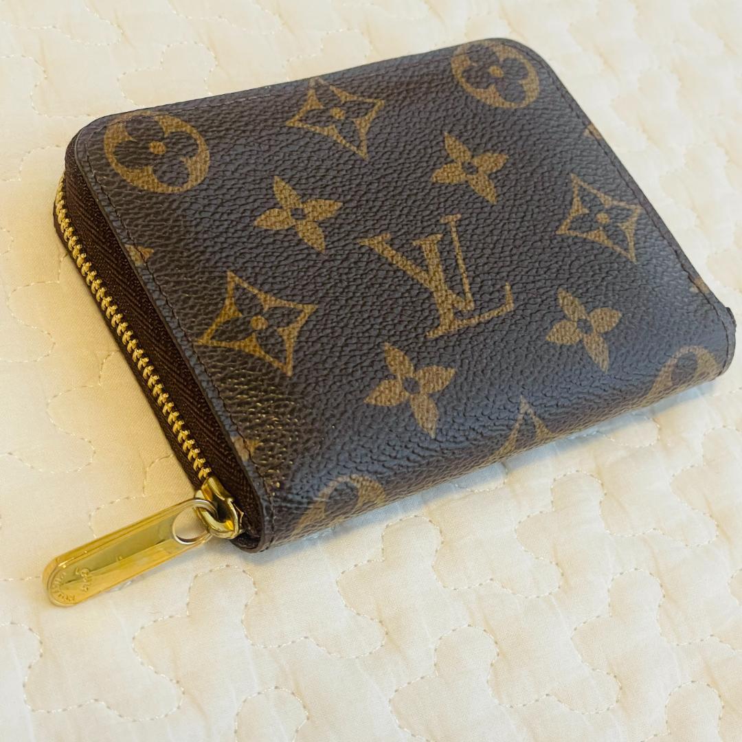【美品】LOUIS VUITTON ジッピー パース