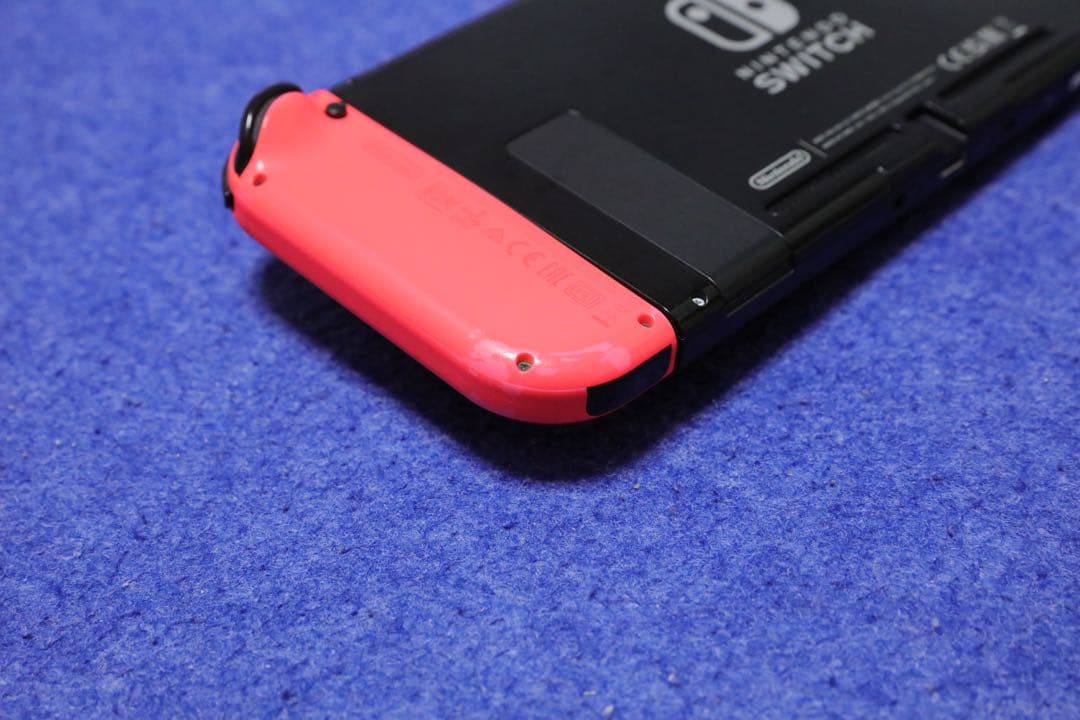 Nintendo Switch 本体 ジョイコン　SDカード