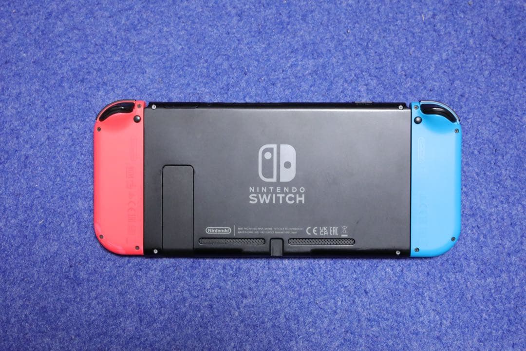 Nintendo Switch 本体 ジョイコン　SDカード