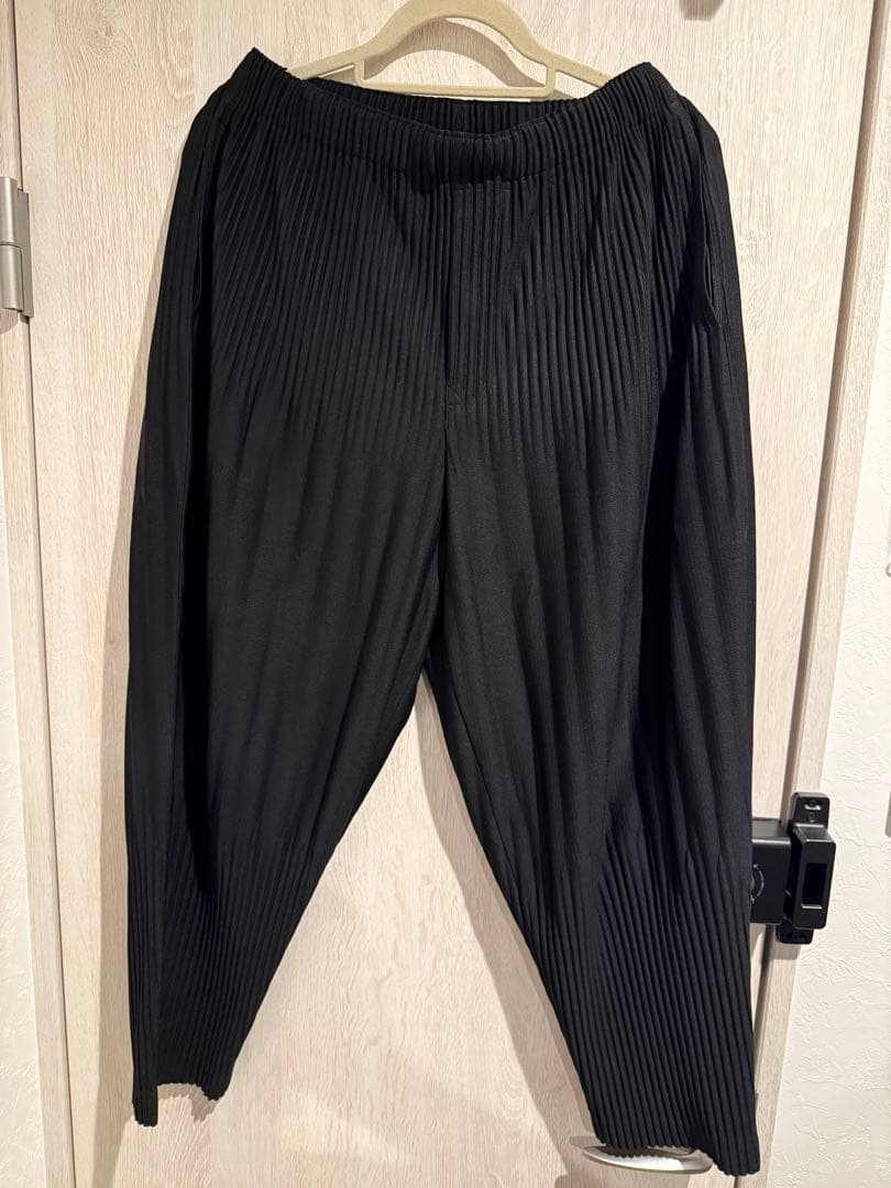 【人気】homme plisse issey miyake プリーツ パンツ Homme Plissé Issey Miyake プリーツ パンツ | ブラック | FARFETCH JP