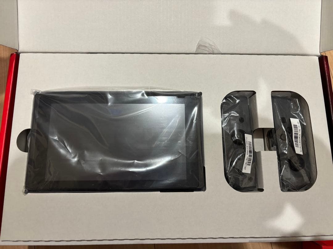 匿*名様 Nintendo Switch 本体 + USBスタンド