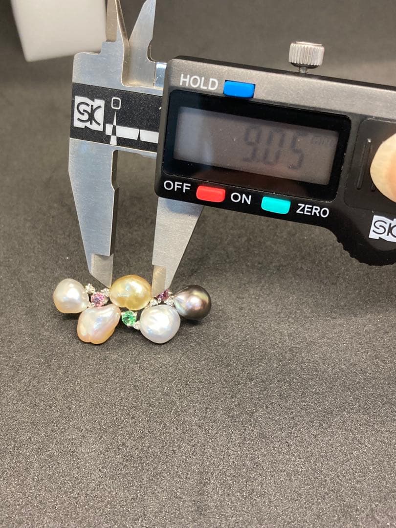 南洋真珠ブローチ バロック真珠