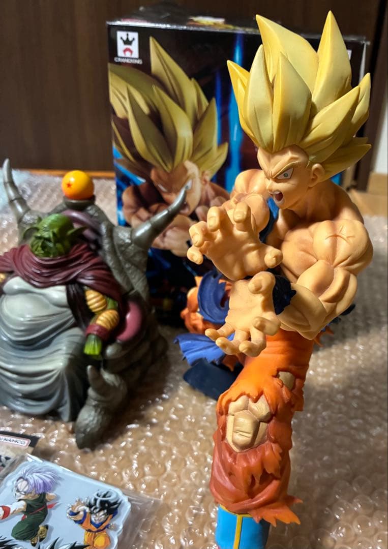 ドラゴンボール　フィギュア　孫悟空　最長老　アクリルスタンド
