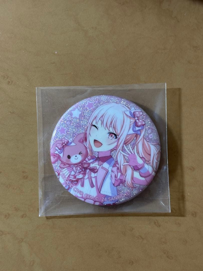 プロセカ グリ缶 暁山瑞希 サンリオ コラボ グリッター 缶バッジ