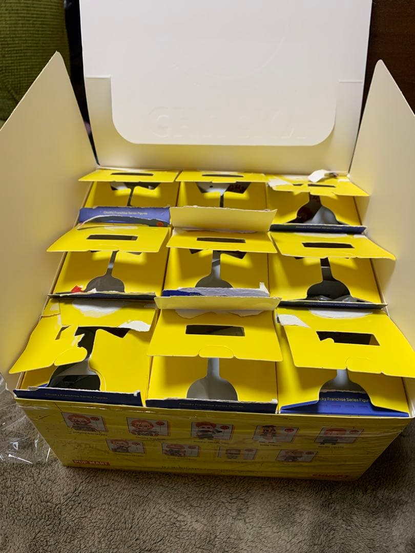 チャッキー フランチャイズ　ポップマート　チャイルドプレイ CHUCKY