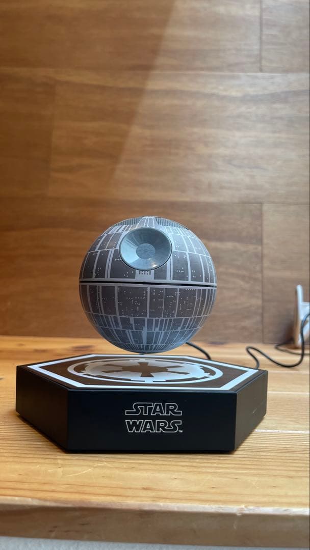 ディズニー Star Wars 磁気浮上式 Bluetoothスピーカー