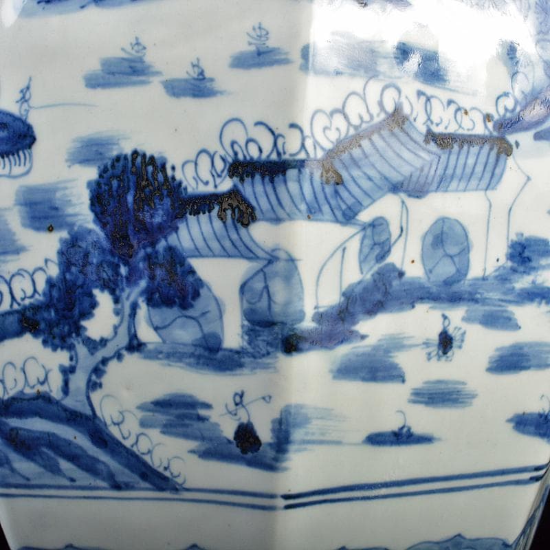 中国　大清乾隆年製款　青花　山水人物文　八角面取瓶　M　R7289B