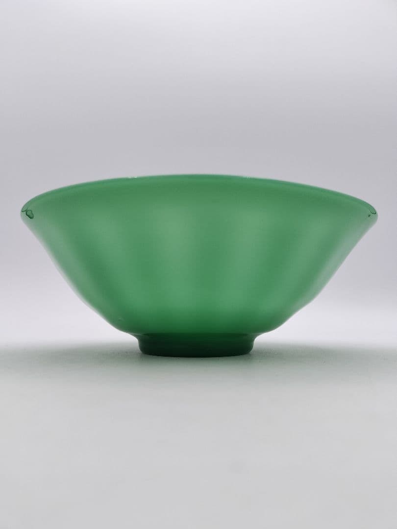 a992 【未使用】ガラス茶碗 『翠玉』耐熱 新倉晴比古 茶道具 硝子 義山