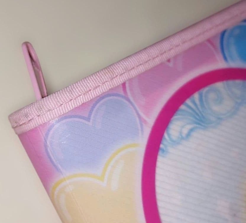 ①ラブandベリー ゲームカード １４３枚 ＆ クリアフォルダーケース