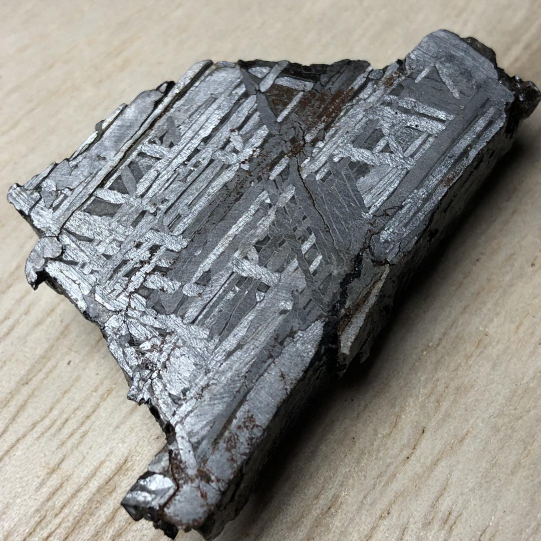 アルタイ隕石 鉄隕石 メテオライト 原石 2点纏め 重さ約155g - メルカリ