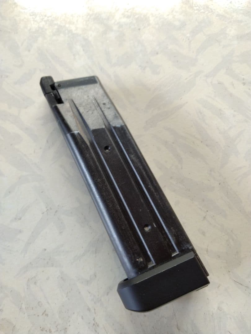 東京マルイ ハイキャパ ５.１　１８歳用ガスブローバックガン　カスタム品