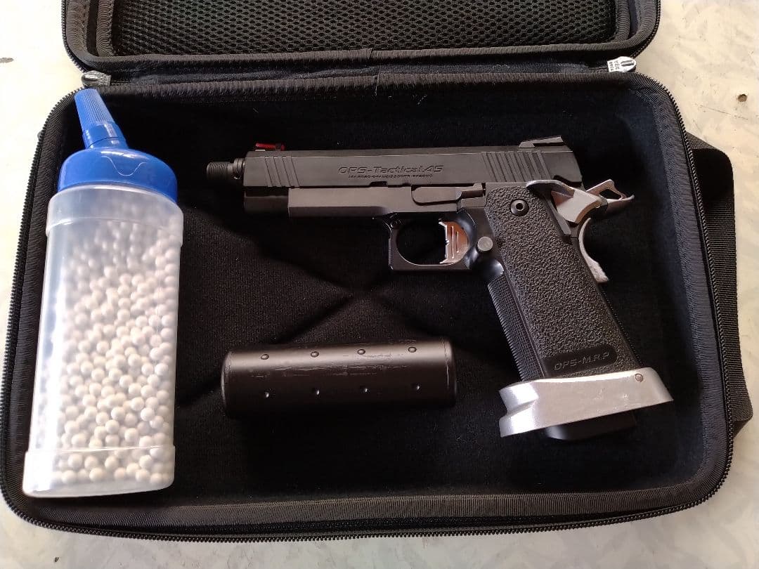 東京マルイ ハイキャパ ５.１　１８歳用ガスブローバックガン　カスタム品