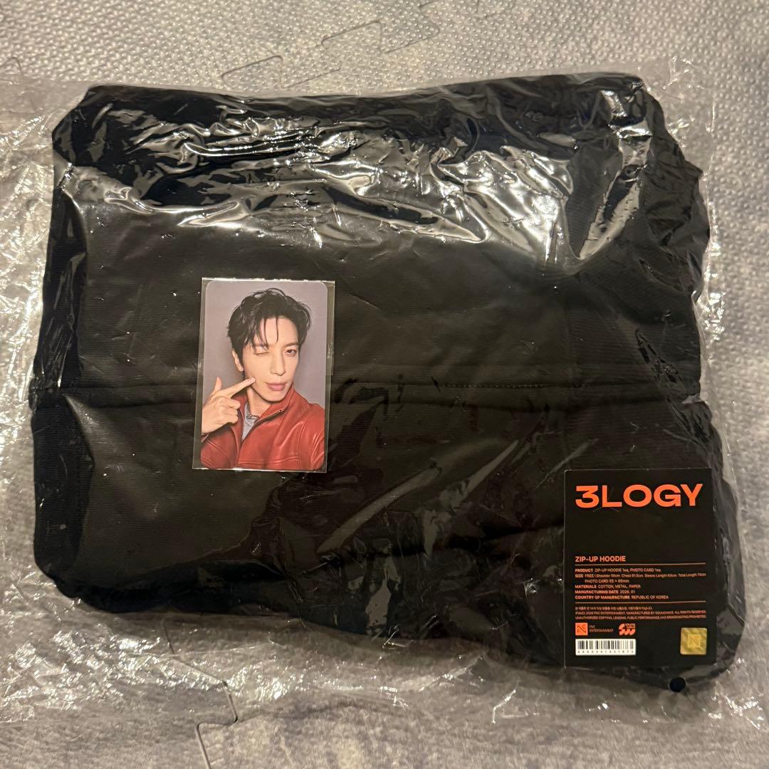 ヨンファ2026 CNBLUEソウルコン 3LOGY ZIP-UP HOODIE - メルカリ