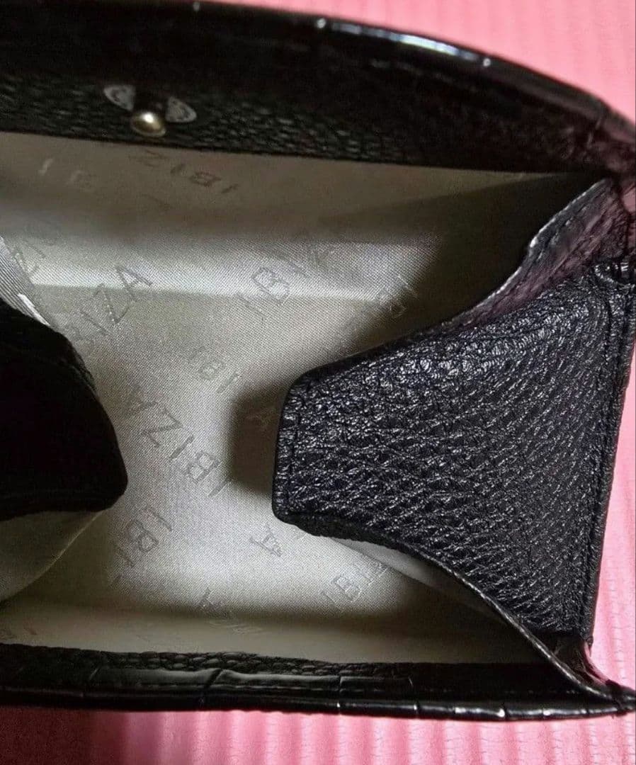 IBIZA クロコダイル二つ折り財布 黒