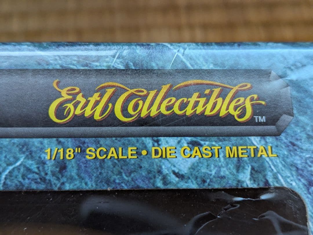 ミニカー [ERTL Collectibles] '32 Ford Street Rod