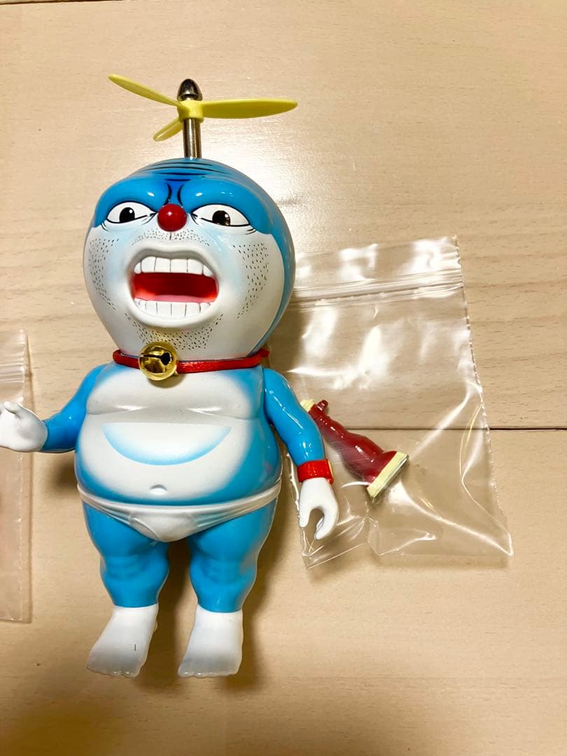 激レア　KAIJU ONE ドラえもん Nasty Dong Family