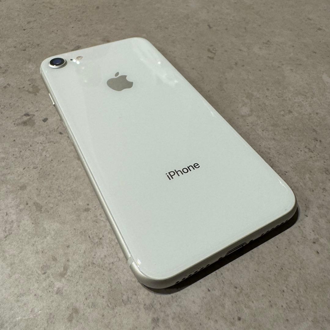 iPhone8 64GB シルバー 本体