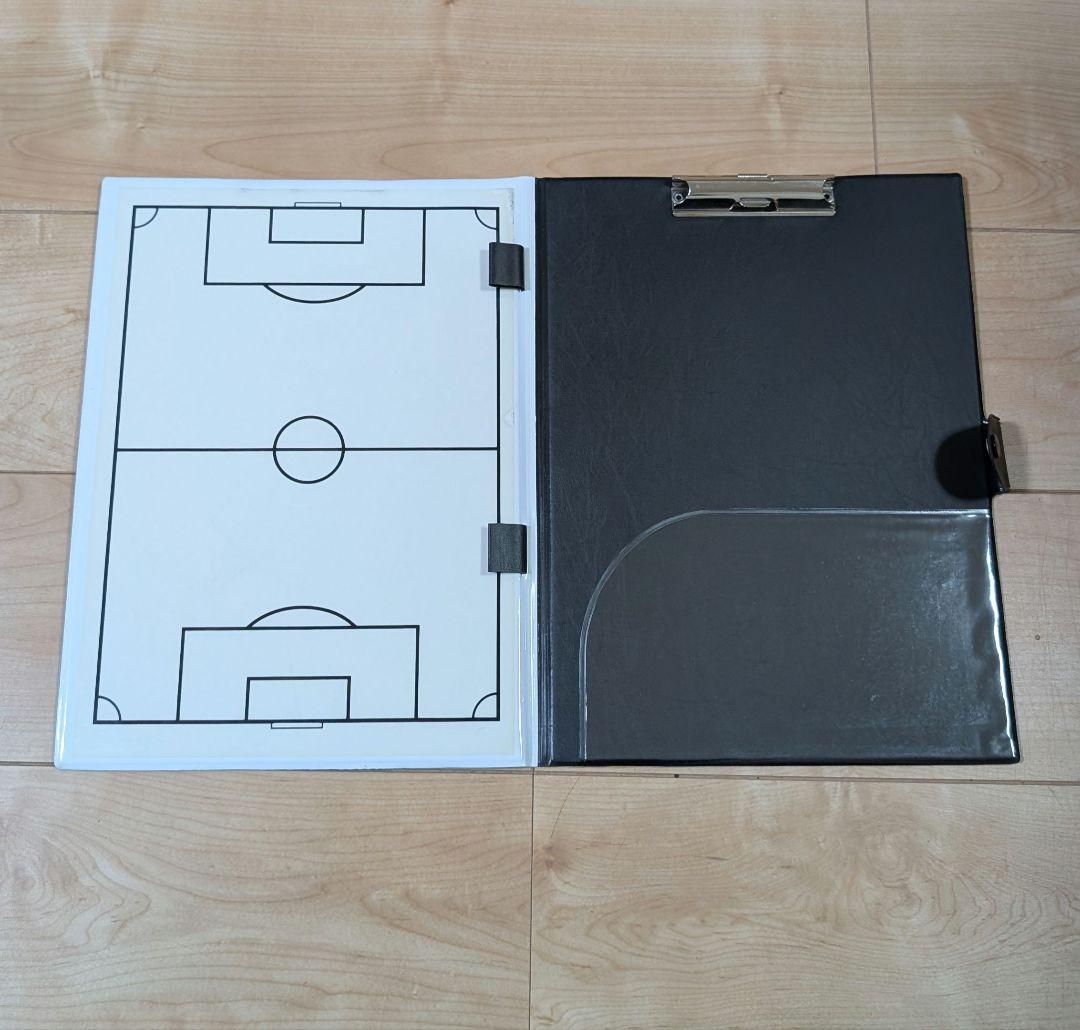 アディダスコーチングバインダー&作戦盤 クリップボードA4 - メルカリ