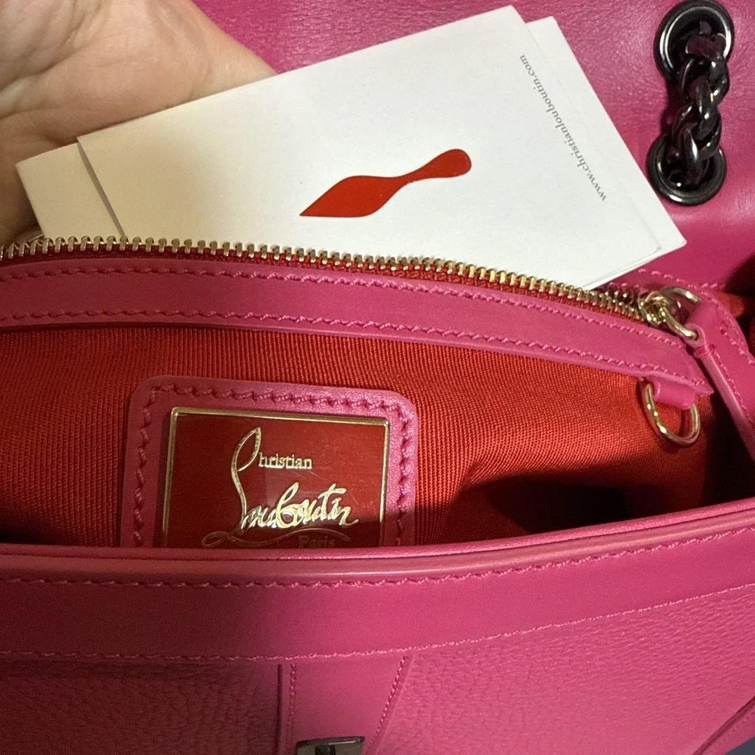 クリスチャン・ルブタン レザー ショルダーバッグ