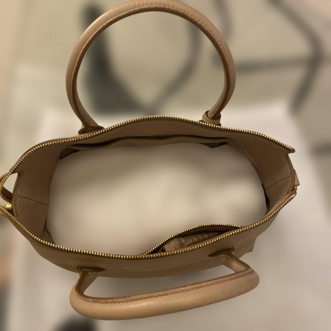 PRADA ベージュ　ショルダーバッグ　ハンドバッグ 2way 美品