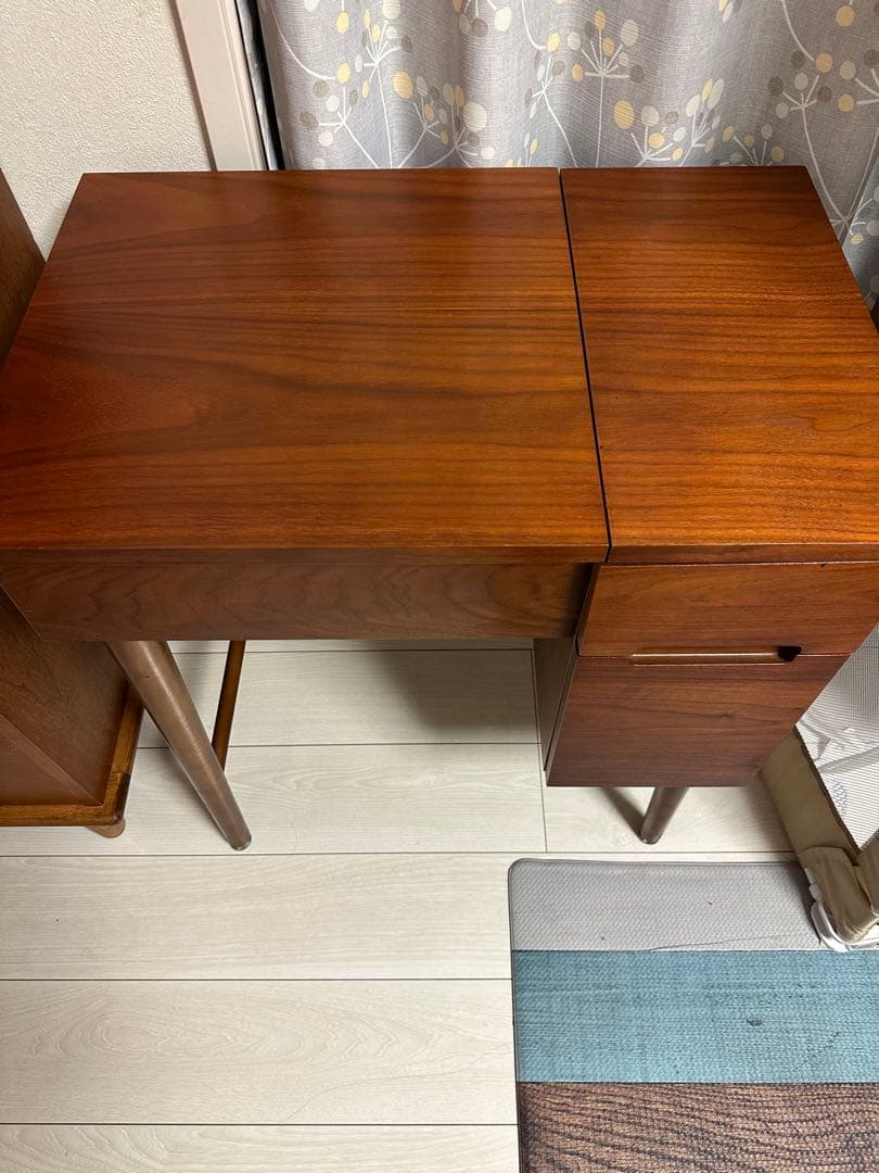 emo. エモ ドレッサー ウォルナット ミッドセンチュリー ドレッサー