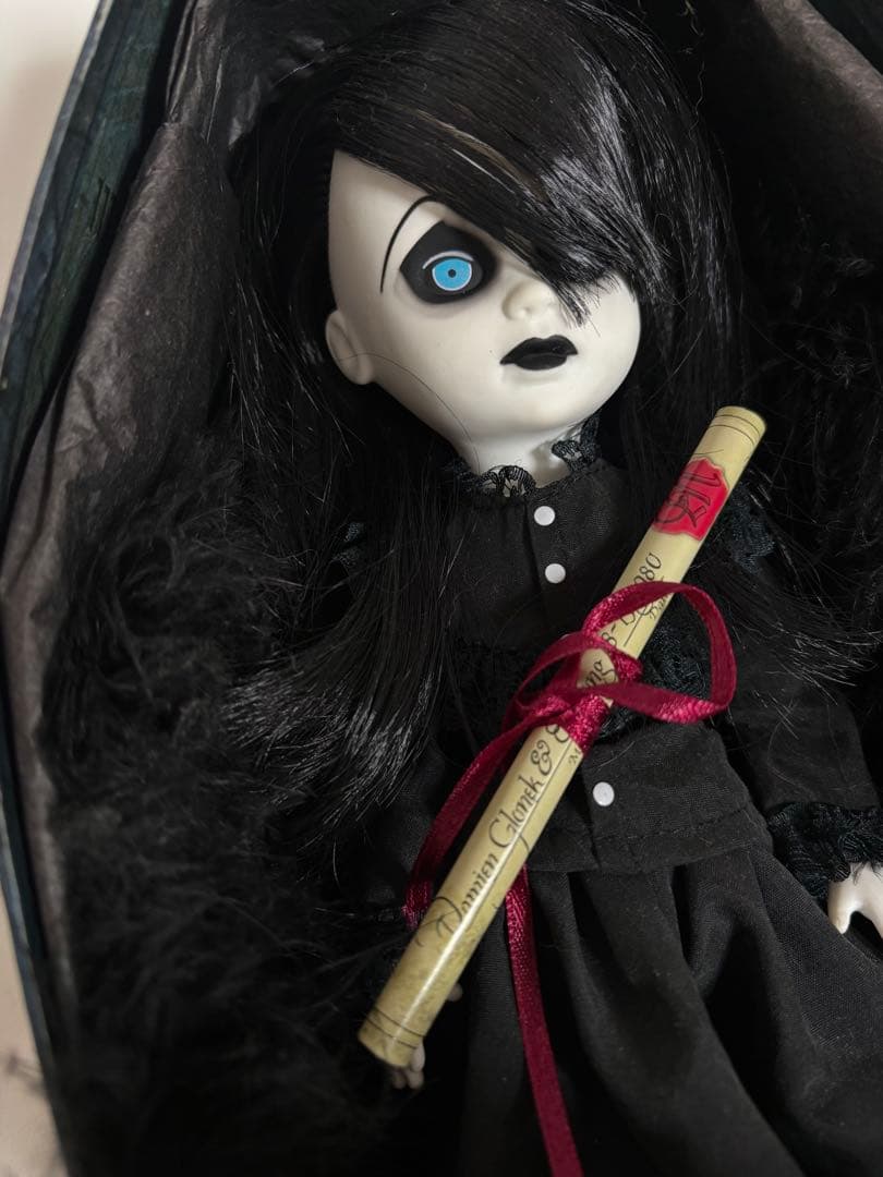 Living Dead Dolls Tenebre シリーズ21