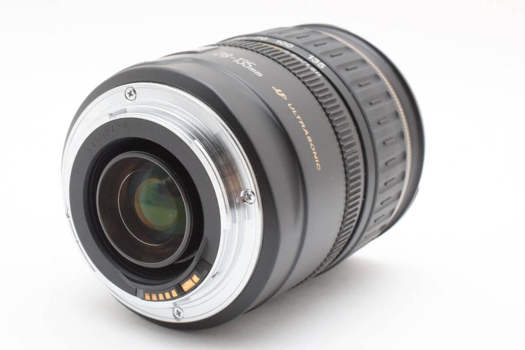 キヤノン CANON EF 28-135mm F3.5-5.6 IS USM