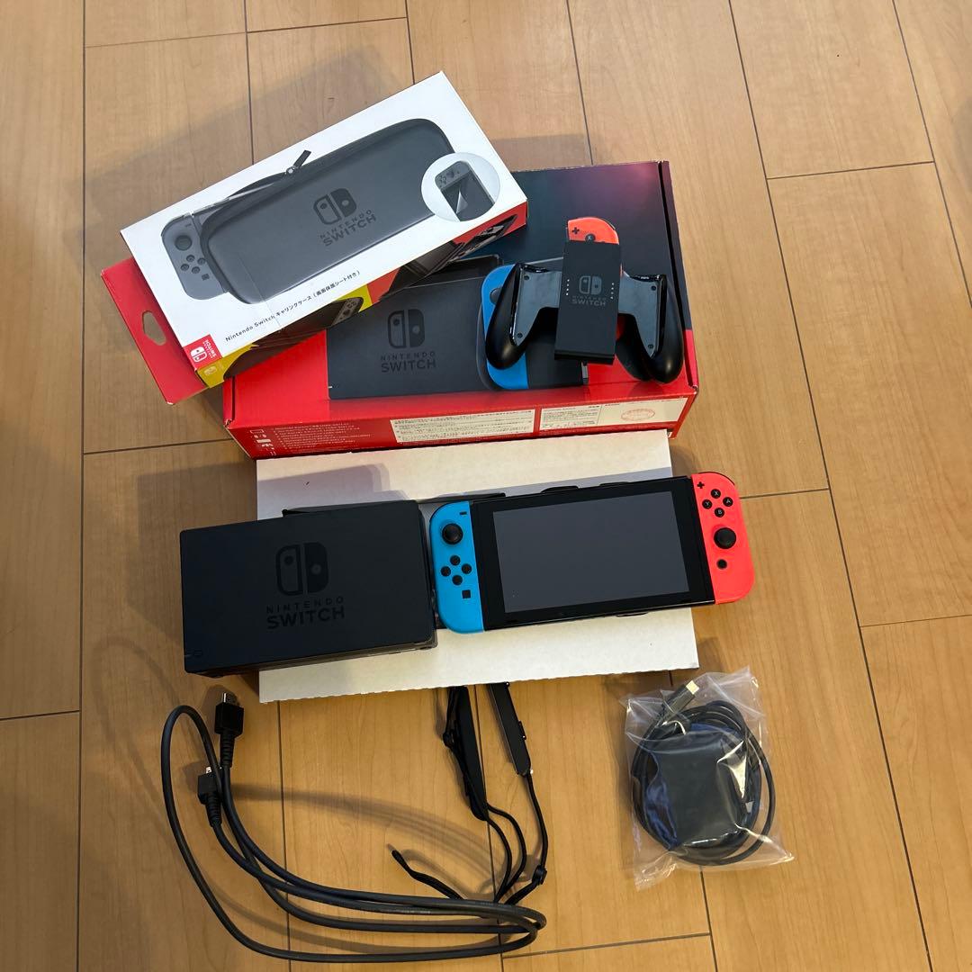 2020年製　任天堂Switch 本体　おまけつき