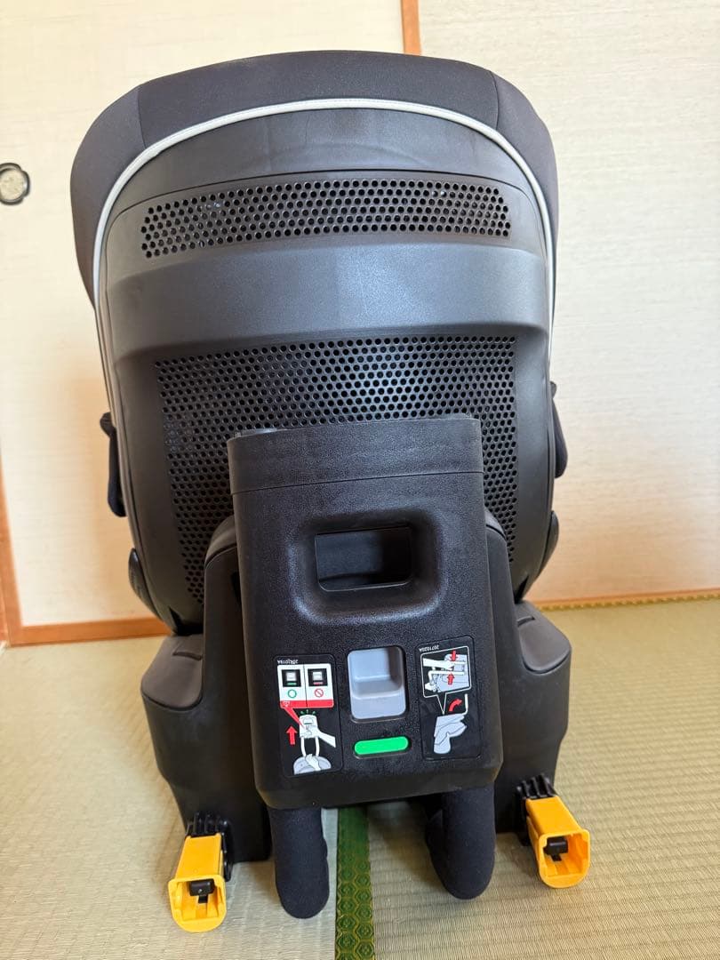 エールべべ クルット6i グランス ブラックISOFIX 美品 エールべべ