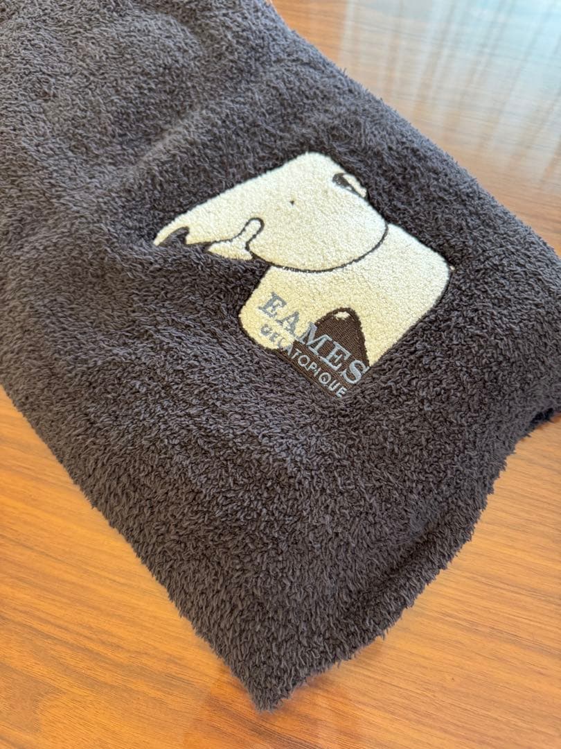 ヴィトラ　エレファントスツール　スモール　黒 ジェラートピケ イームズ 膝掛け