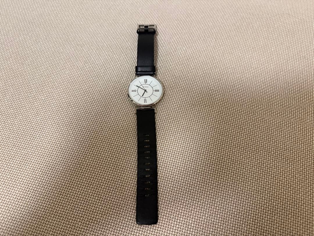 ISSEY MIYAKE アナログ腕時計 ホワイト/ブラック 和田智