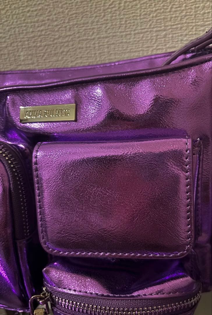 ANNA SUI NYC マルチポケットチビバッグ パープル