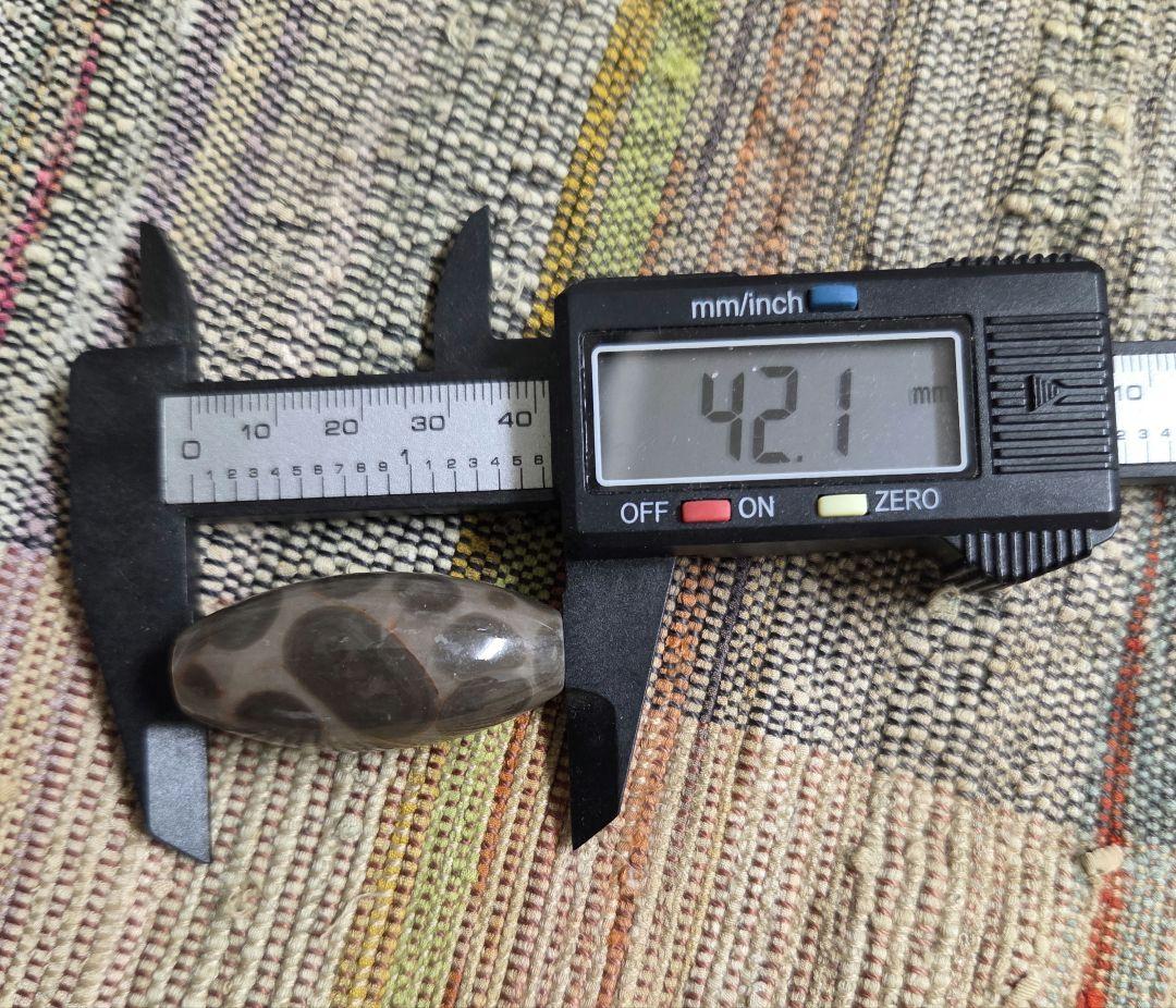 886 天珠 希少 釈迦偉伝 水晶質瑪瑙 西蔵 金剛 仏舎利！